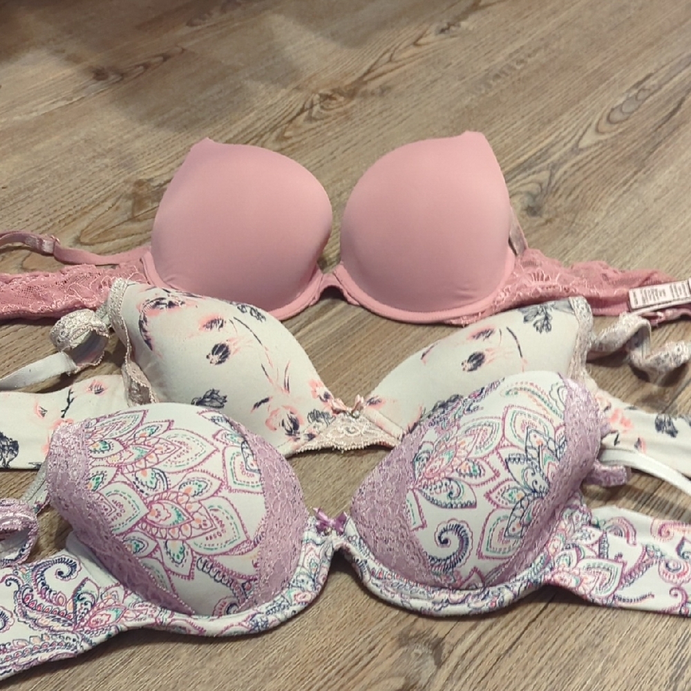 Victoria's Secret Pink and Cream Underwire Bras